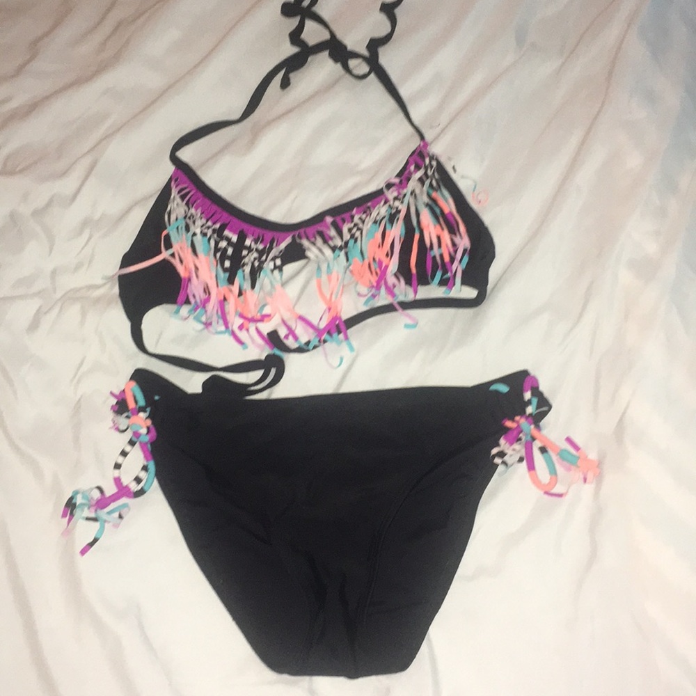 Black bikini with frills